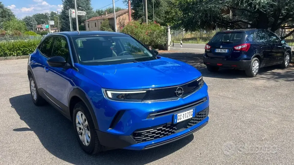 Usata Opel Mokka Edition 101 CV (74 kW) 2021 Bluazzurro SUV