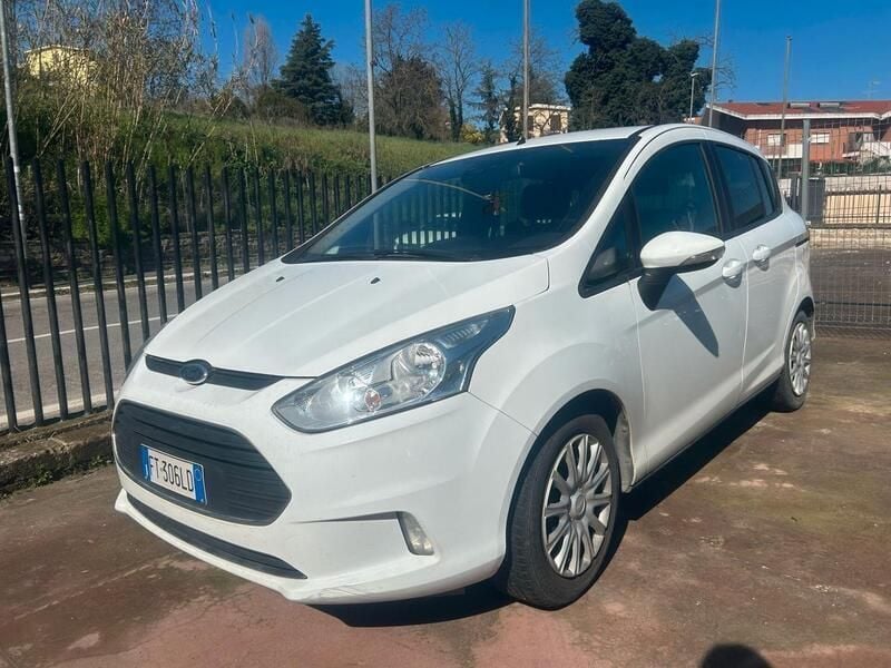 Usata Ford B-MAX Business Edition 100 CV (73 kW) 2017 Bianco Monovolume