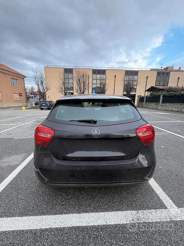 Usata Mercedes A160 Business 90 CV (66 kW) 2015 Berlina