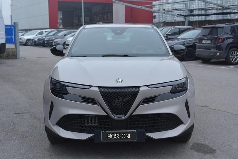 Usata Alfa Romeo Junior 136 CV (100 kW) 2025 Bianco SUV