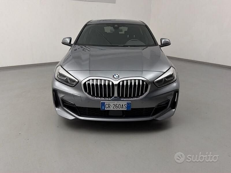 Usata BMW 116 M Sport 109 CV (80 kW) 2023 Grigio Utilitaria