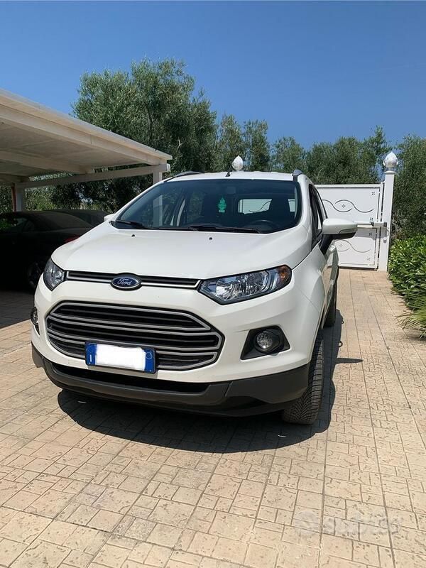 Bianco Usata 2015 Ford Ecosport SUV | 11.000 € (Buon prezzo) - Immagine 1/4