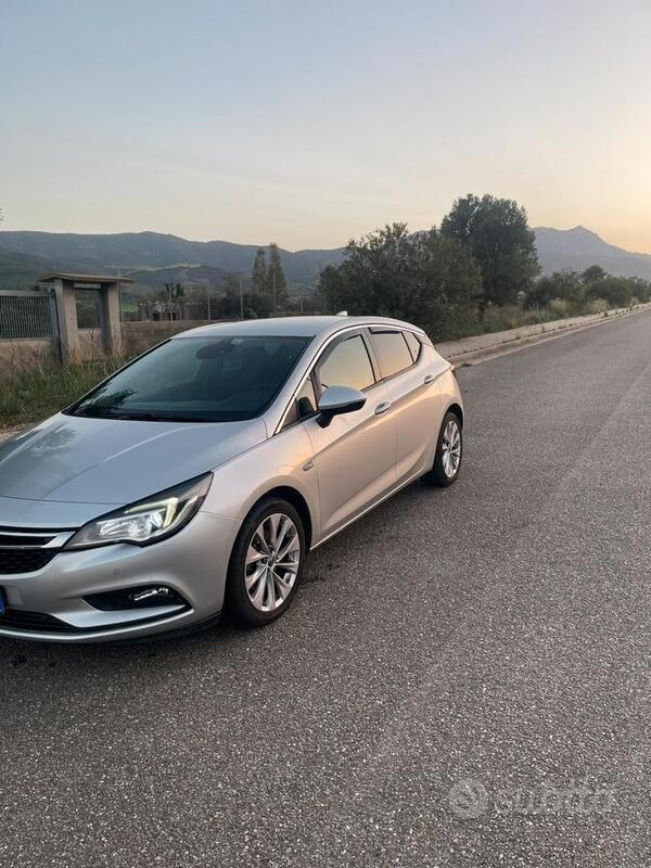 Usata Opel Astra Innovation 136 CV (100 kW) 2017 Grigio Berlina