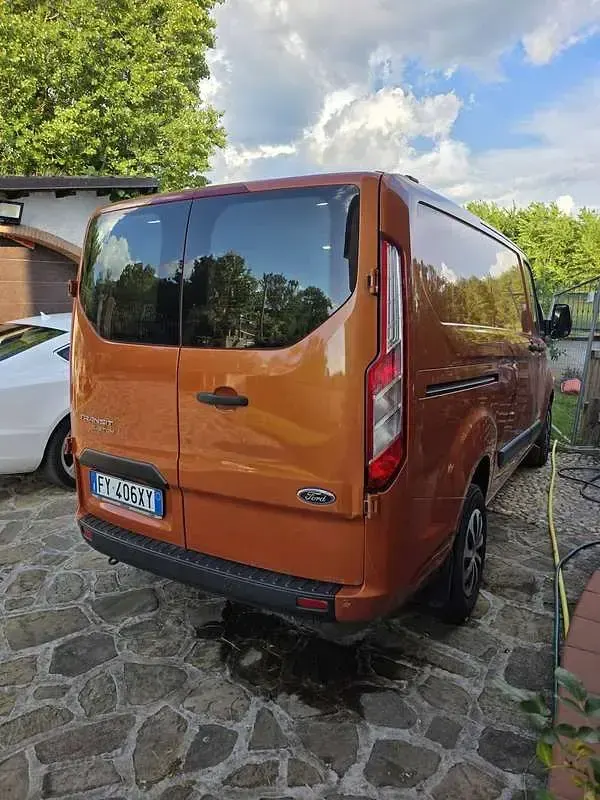Usata Ford Transit Custom Trend 131 CV (96 kW) 2019 Arancione Furgone