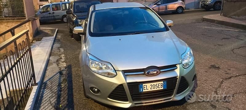 Usata Ford Focus 110 CV (80 kW) 2012 Grigio Berlina
