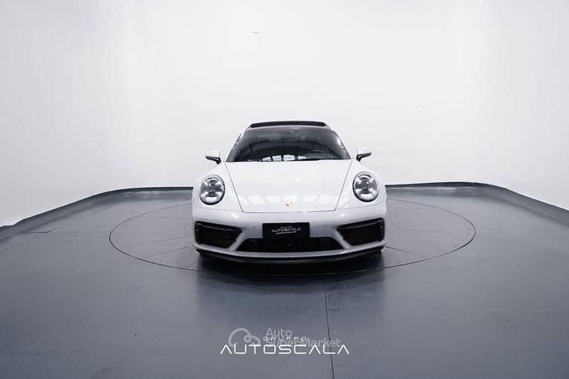 Usata Porsche 911 Carrera 4 GTS 480 CV (353 kW) 2023 Gray Coupé