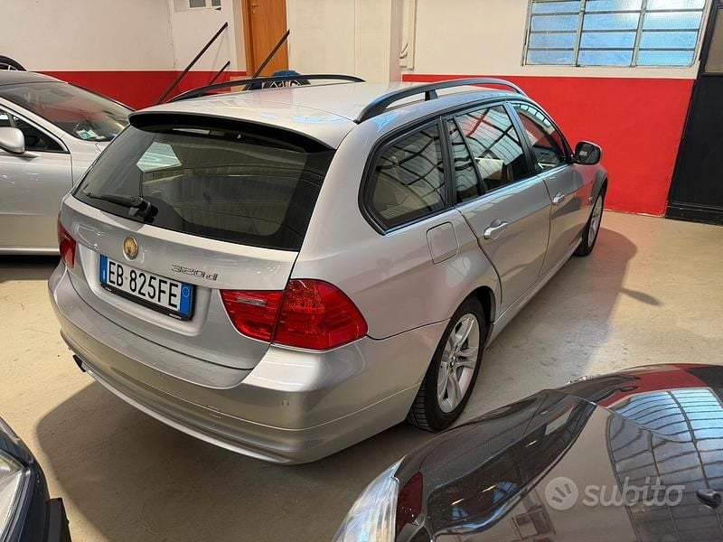Usata BMW 320 176 CV (129 kW) 2010 Grigio Station wagon