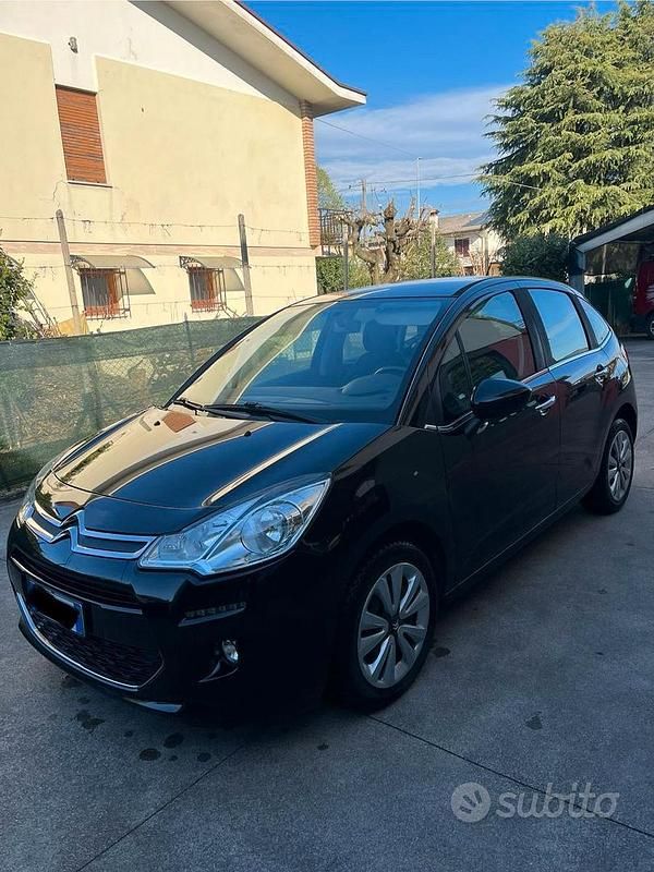Usata Citroën C3 SELECTION 68 CV (50 kW) 2015 Nero Berlina