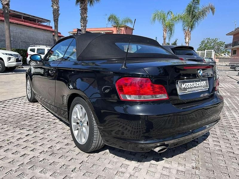 Usata BMW 118 Cabriolet 143 CV (105 kW) 2009 Nero Cabrio