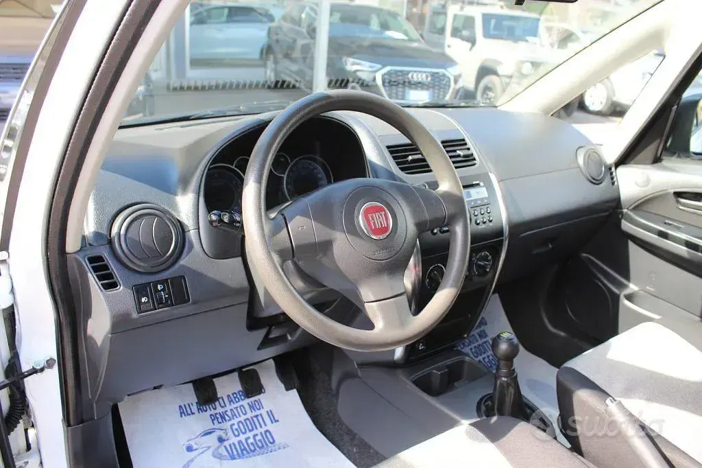 Usata Fiat Sedici Dynamic 120 CV (88 kW) 2014 Bianco SUV