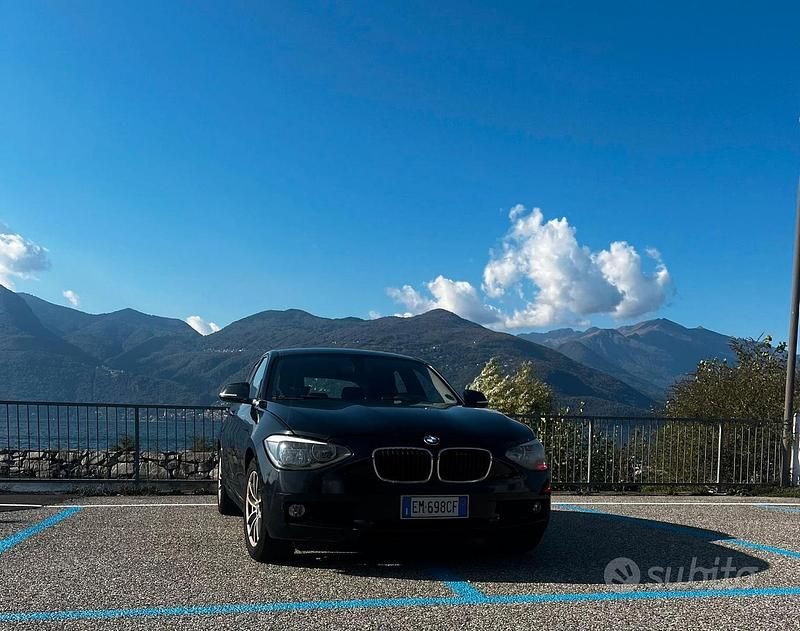 Nero Usata 2012 BMW 116 Comfort Edition Due volumi | 7800 € (Buon prezzo) - Immagine 1/4