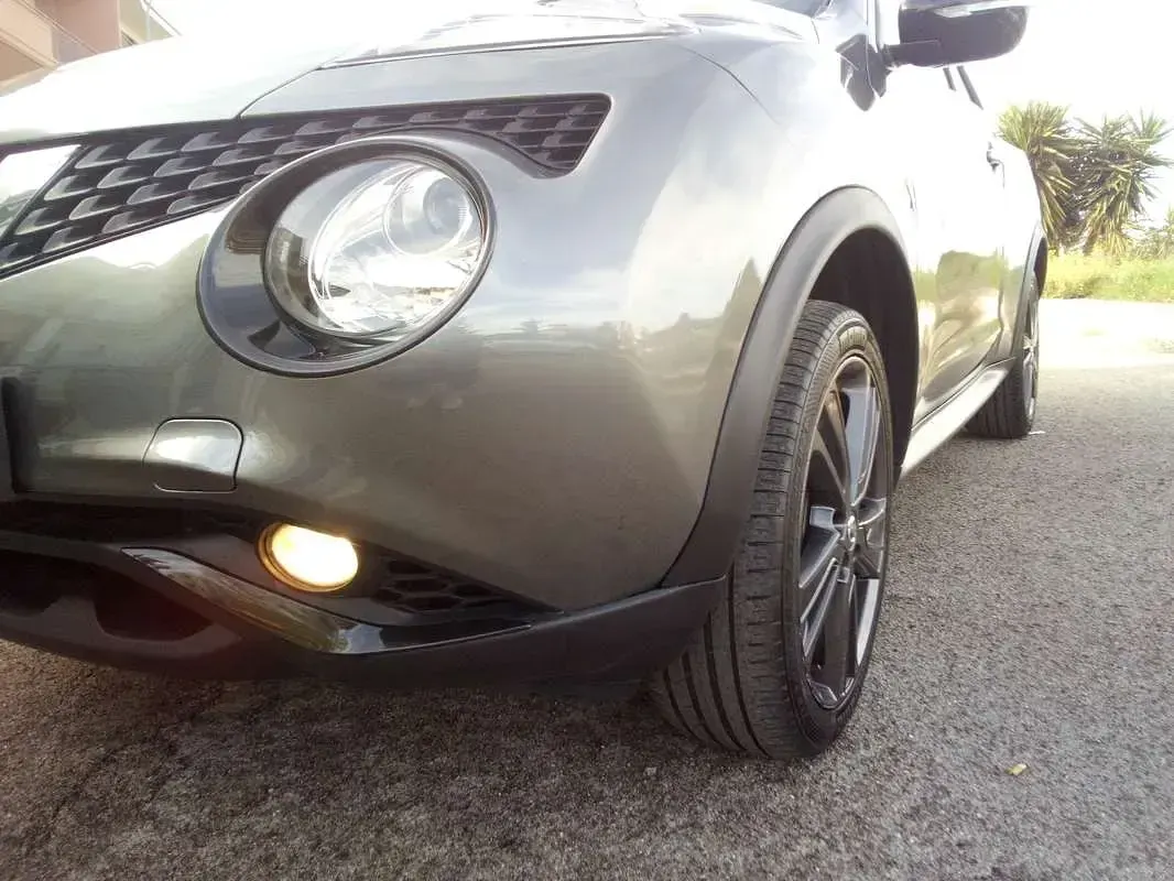Usata Nissan Juke Tekna 110 CV (80 kW) 2016 Grigio SUV