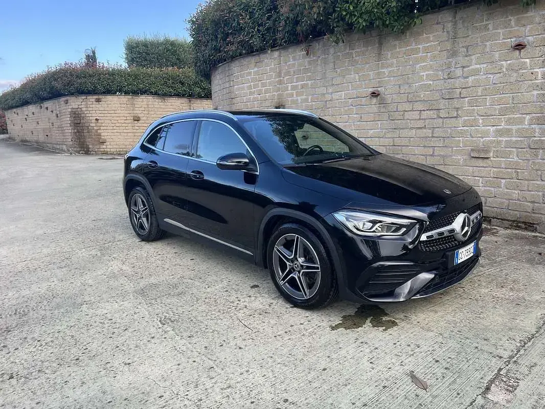 Usata Mercedes GLA200 150 CV (110 kW) 2020 SUV