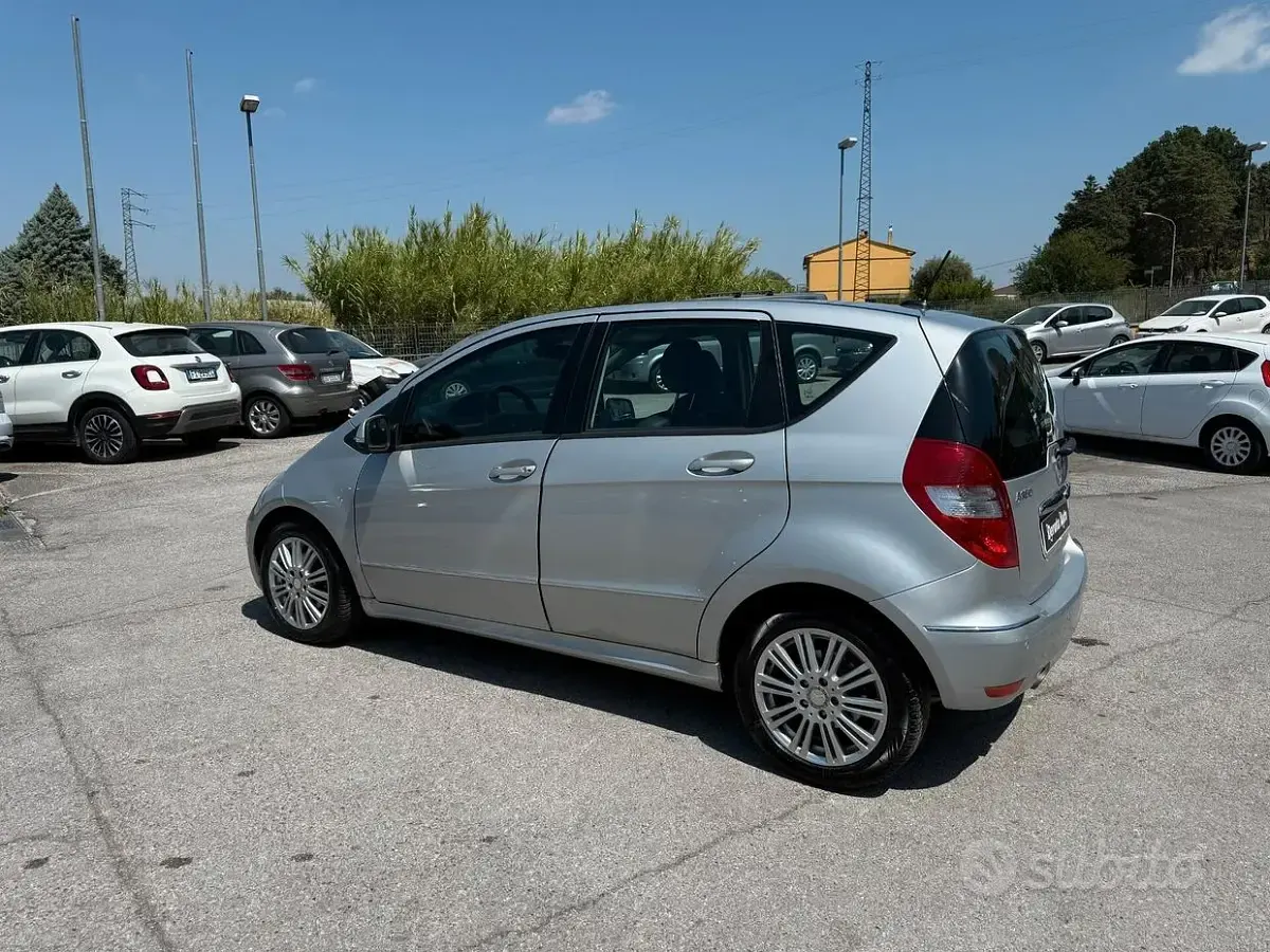 Usata Mercedes A160 Edition 95 CV (69 kW) 2010 Grigio Berlina