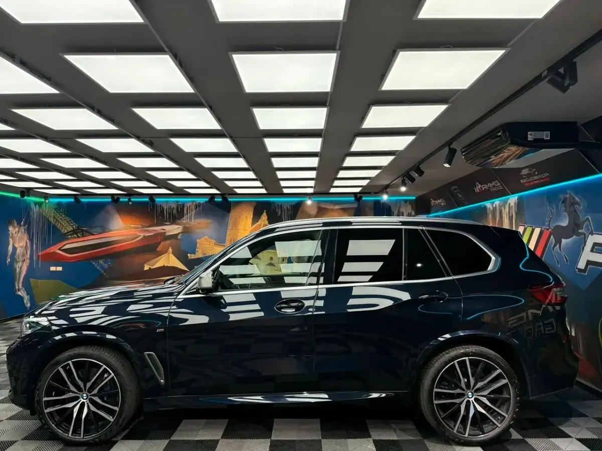 Usata BMW X5 M50 Efficient Dynamics 399 CV (293 kW) 2020 Blu SUV