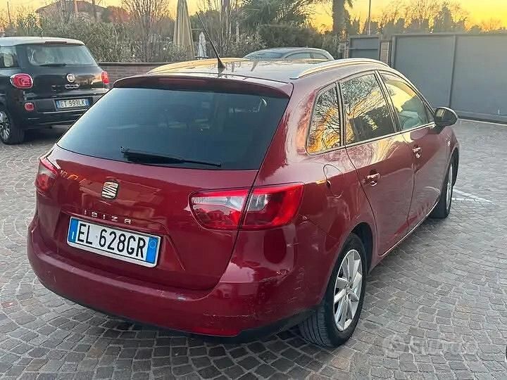 Usata Seat Ibiza ST Style 70 CV (51 kW) 2013 Rosso Station wagon