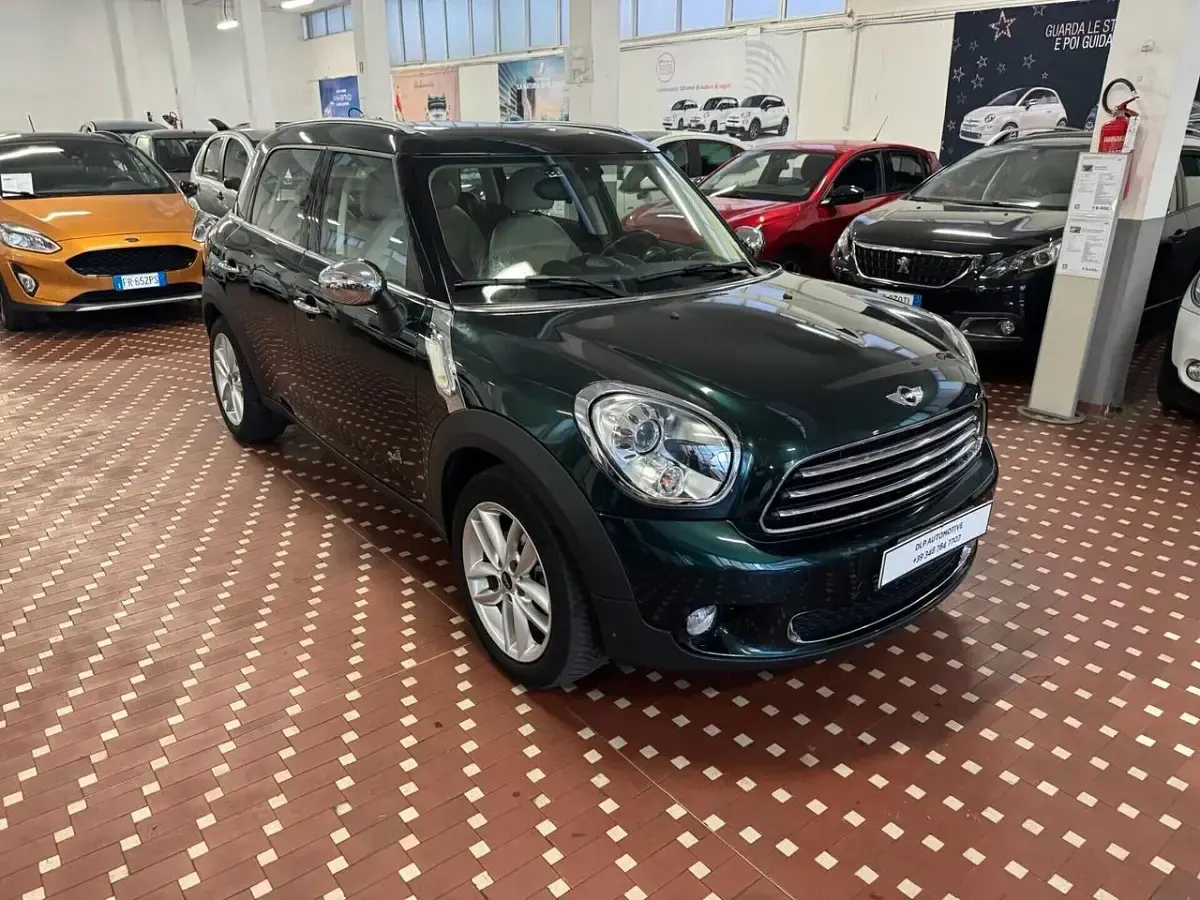 Usata Mini Cooper D Countryman 111 CV (81 kW) 2013 Verde SUV