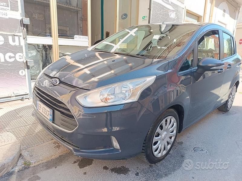 Usata Ford B-MAX Business Edition 95 CV (69 kW) 2013 Blu Monovolume