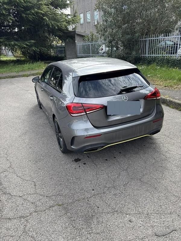 Usado Mercedes A220 AMG 184 CV (135 kW) 2019 Gris Familiar