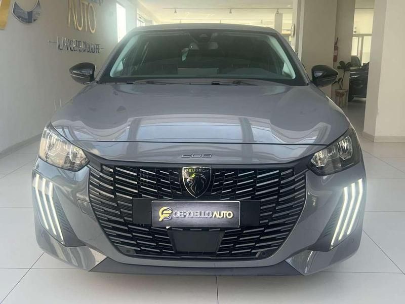 Usata Peugeot 208 Allure 101 CV (74 kW) 2025 Nero pastello Utilitaria