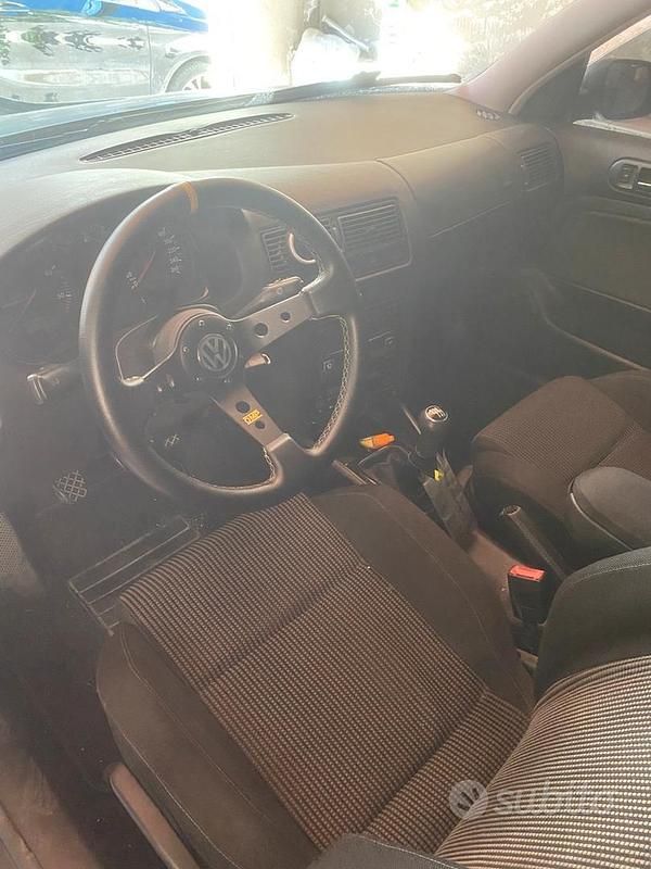Usata VW Golf IV 150 CV (110 kW) 2003 Utilitaria