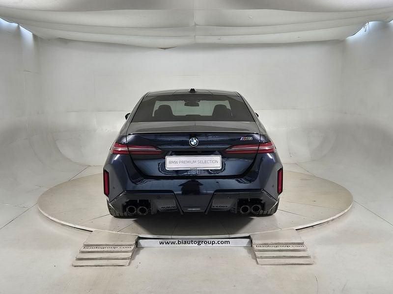 Usata BMW M5 727 CV (534 kW) 2025 Blu scuro Berlina