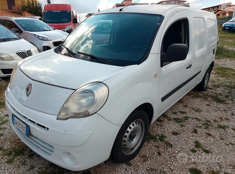 Usata Renault Kangoo 90 CV (66 kW) 2012 Bianco Monovolume