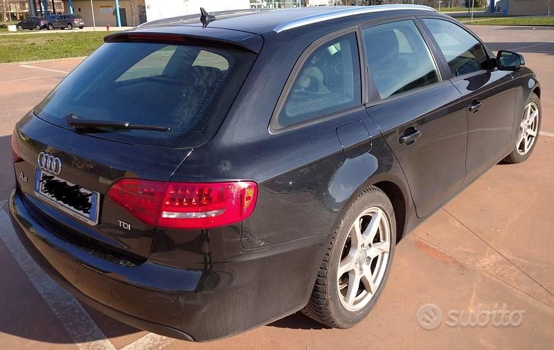 Usata Audi A4 Sport 143 CV (105 kW) 2012 Nero Station wagon