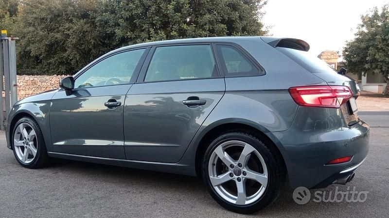 Usata Audi A3 Sport 150 CV (110 kW) 2019 Grigio Berlina