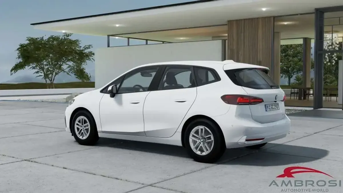Nuova BMW 218 Active Tourer 150 CV (110 kW) 2025 Bianco Monovolume