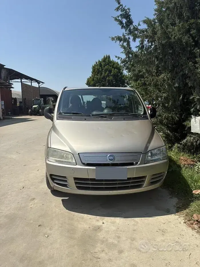Usata Fiat Multipla 103 CV (75 kW) 2007 Giallo Monovolume