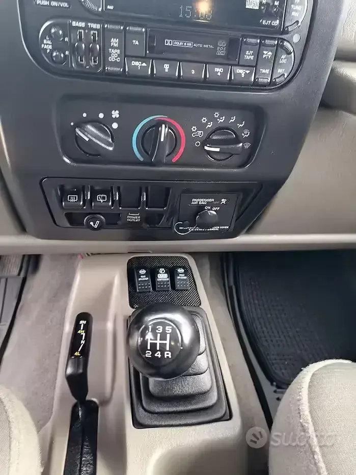 Usata Jeep Wrangler Sport 177 CV (130 kW) 2003 Verde SUV