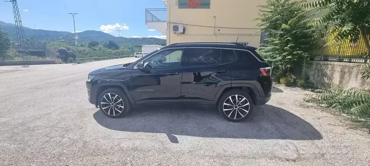 Usata Jeep Compass 140 CV (102 kW) 2017 Nero SUV