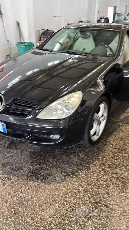Usata Mercedes SLK200 163 CV (119 kW) 2004 Nero Cabrio
