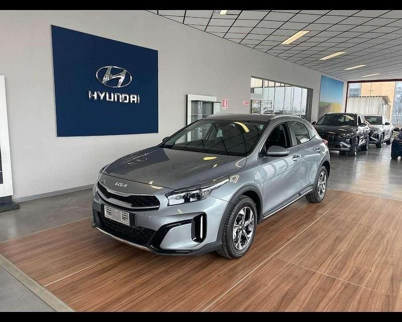 Nuova Kia XCeed Urban 99 CV (72 kW) 2025 Lunar silver SUV