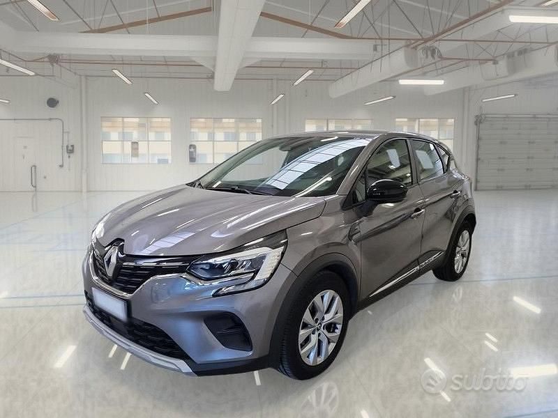 Grigio Usata 2021 Renault Captur Business SUV | 14.850 € (Buon prezzo) - Immagine 1/4