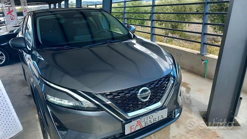 Usata Nissan Qashqai Tekna+ 158 CV (116 kW) 2022 Grigio SUV