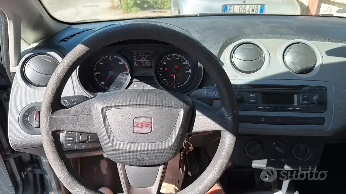 Usata Seat Ibiza ST 75 CV (55 kW) 2013 Grigio Station wagon