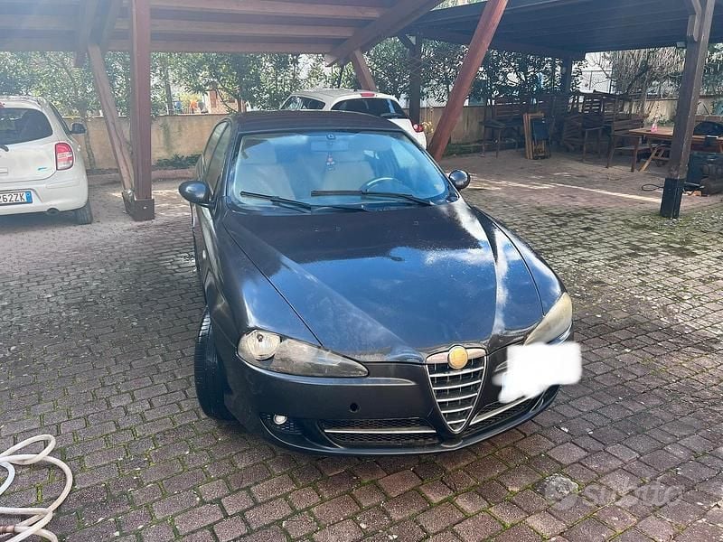 Usata Alfa Romeo 147 120 CV (88 kW) 2007 Nero Utilitaria