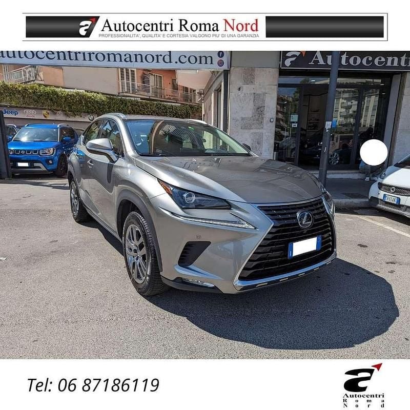 Grigio Usata 2019 Lexus NX300h Executive Line SUV | 24.900 € (Buon prezzo) - Immagine 1/4