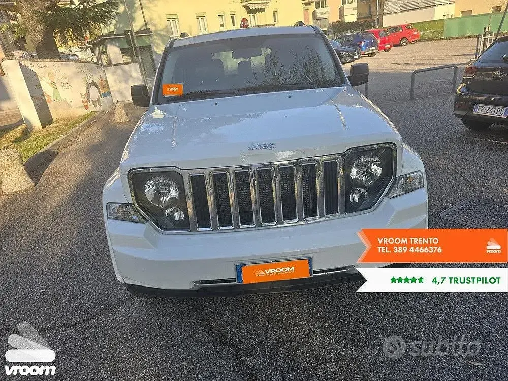 Usata Jeep Cherokee 200 CV (147 kW) 2012 Bianco SUV