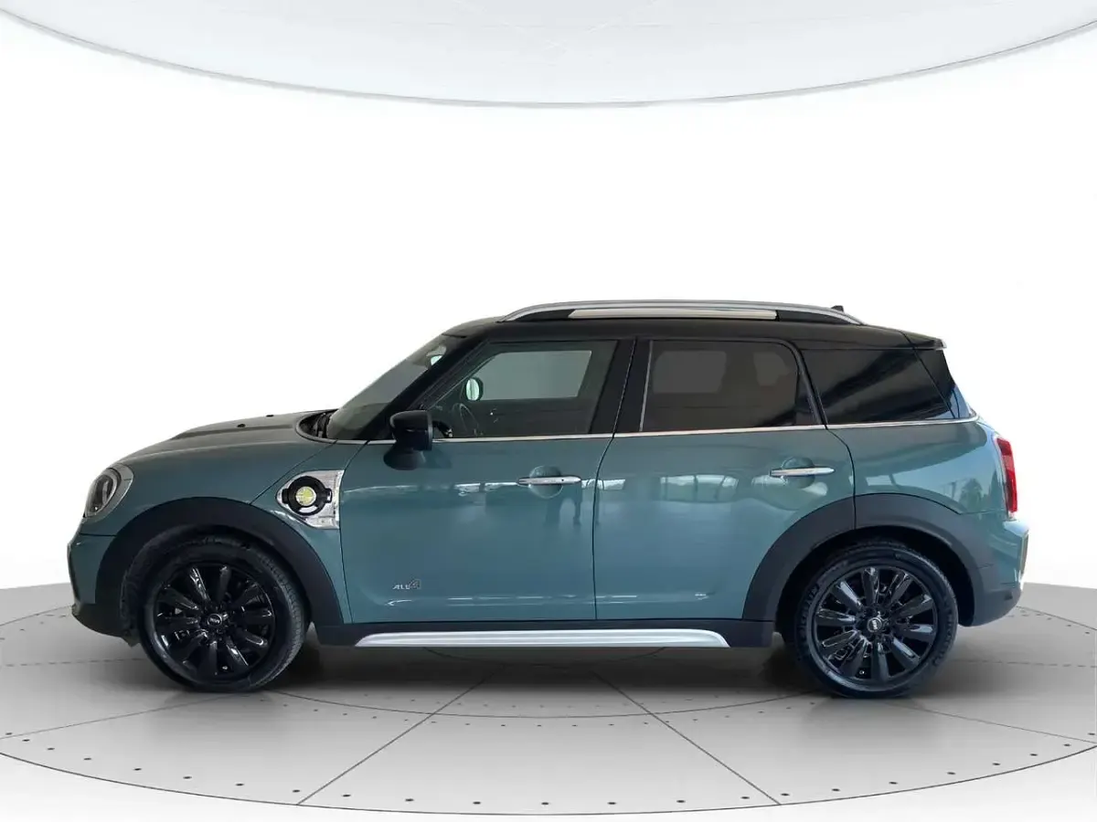 Usata Mini Cooper Countryman Classic 125 CV (91 kW) 2023 Azzurro con tetto nero SUV