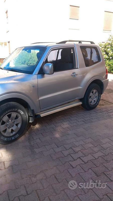 Usata Mitsubishi Pajero 2004 Grigio SUV