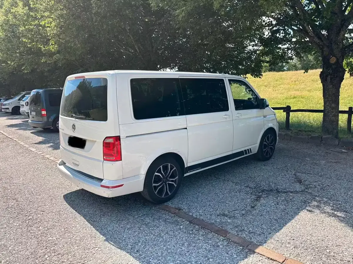 Usata VW Caravelle 150 CV (110 kW) 2019 Bianco Furgone