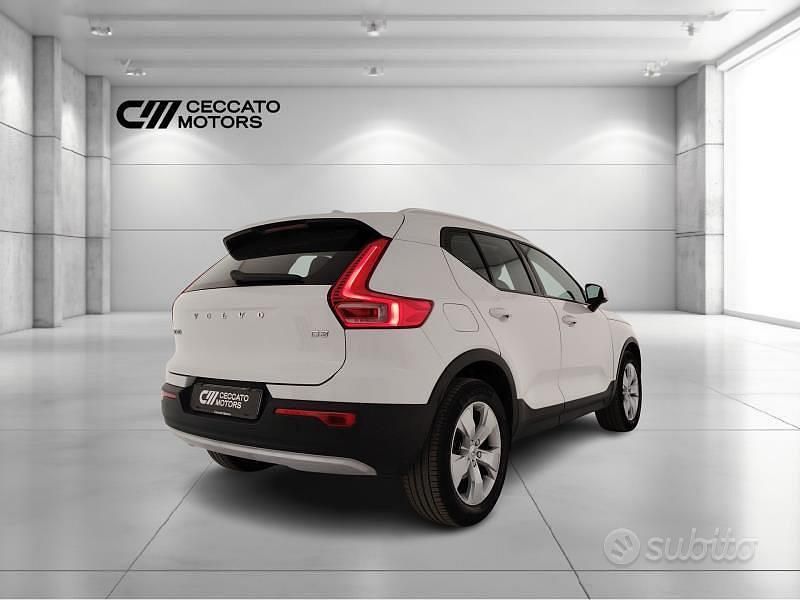 Usata Volvo XC40 Business Edition 150 CV (110 kW) 2019 Bianco SUV