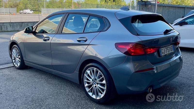 Usata BMW 116 Advantage 116 CV (85 kW) 2022 Grigio Utilitaria