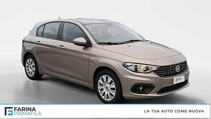 Usata Fiat Tipo Easy 95 CV (69 kW) 2017 Beige Berlina