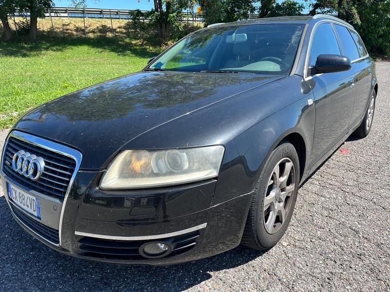 Nero Usata 2005 Audi A6 Station wagon | 2200 € (Super prezzo) - Immagine 1/4