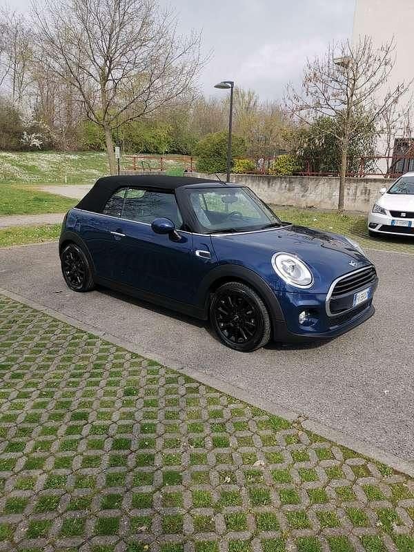 Usata Mini Cooper D Cabriolet Hype 116 CV (85 kW) 2017 Cabrio