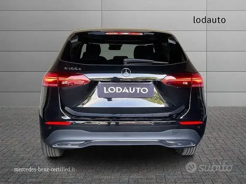 Usata Mercedes B180 Advanced 116 CV (85 kW) 2026 Nero Utilitaria